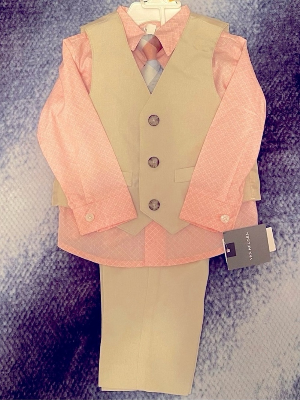12 Mo. Van Heusen 4 piece suit